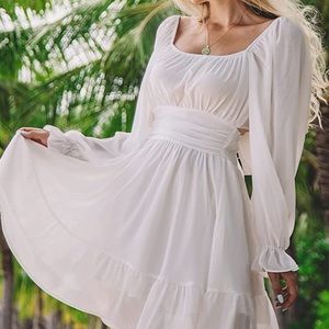 New Beautiful White Dress maybe for the Bride to Be????